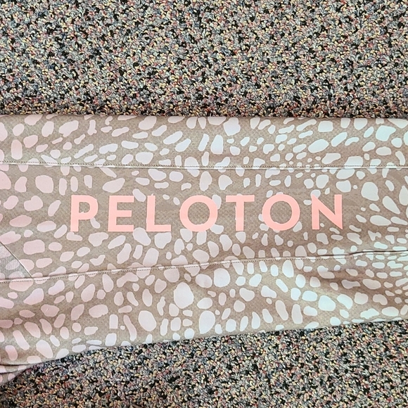 Peloton WITH Riverstone XL leggings - Picture 4 of 6